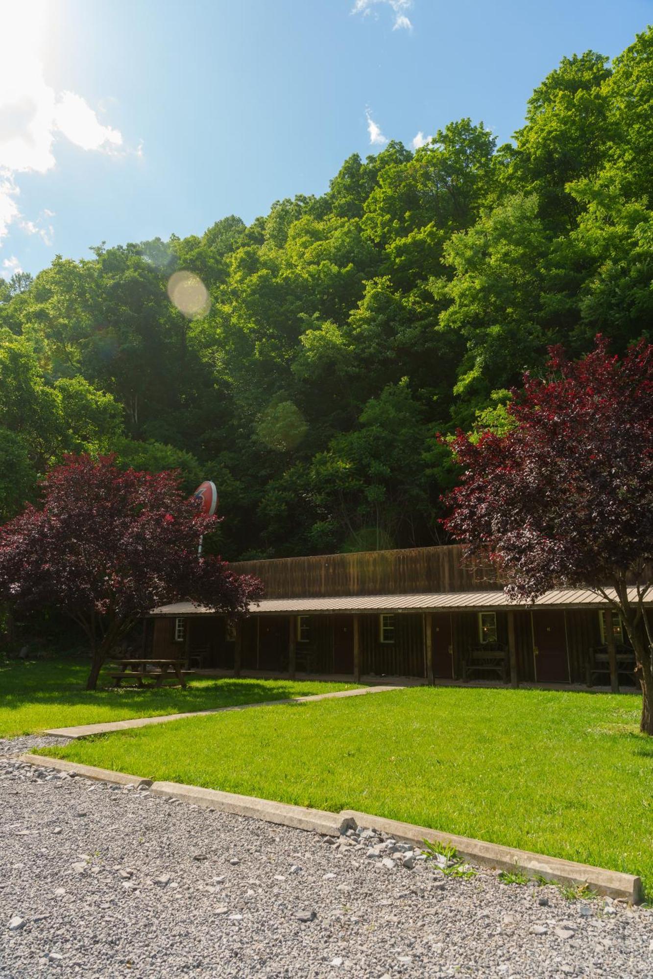 Seneca Rocks Seneca Pines Lodge المظهر الخارجي الصورة