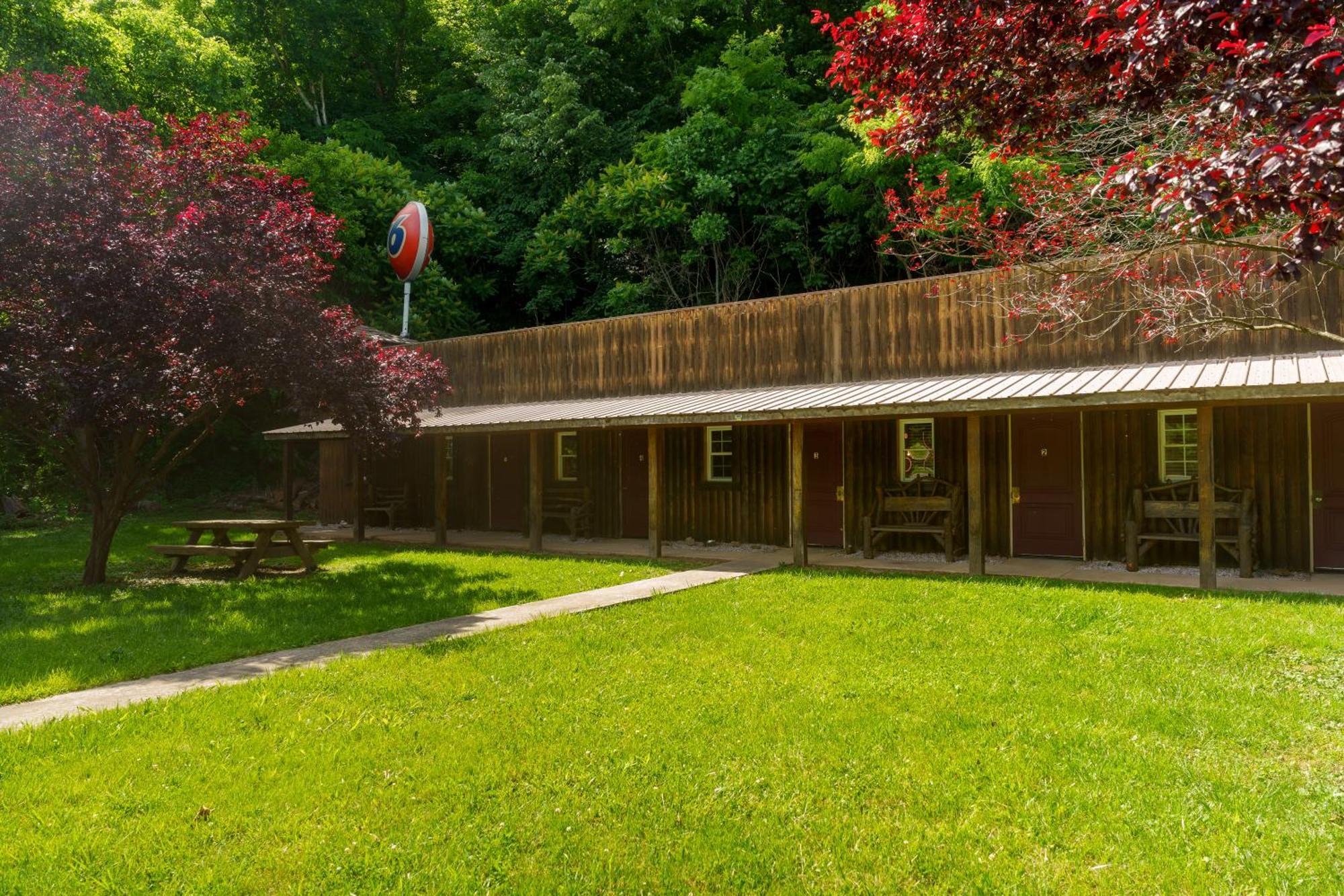 Seneca Rocks Seneca Pines Lodge المظهر الخارجي الصورة